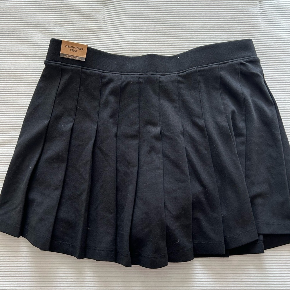 Victoria's Secret Black Pleated Skort